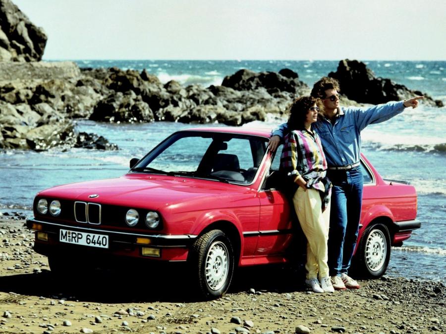  BMW 325iX Coupe 1987 года  (фото 16 из 16)